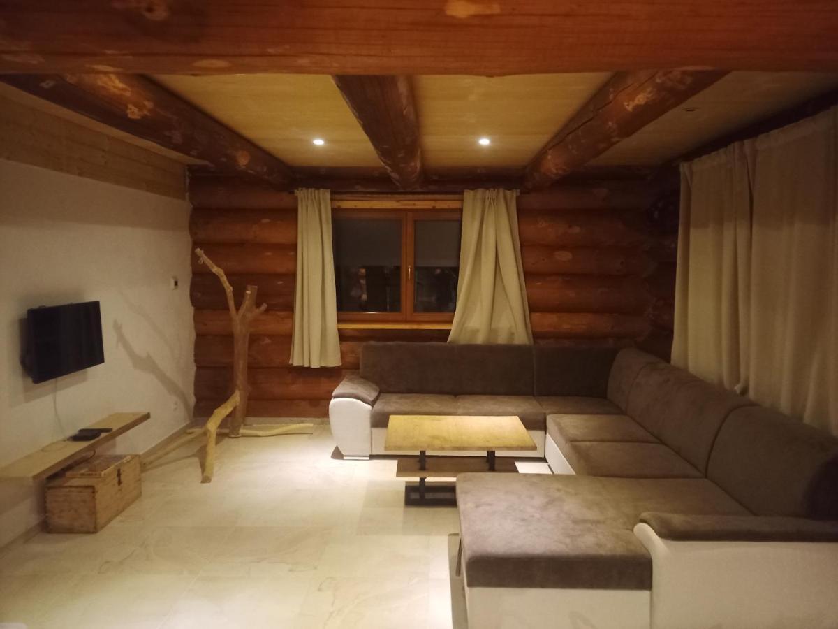 Wellness Srub U Holubu Villa Malsice Bagian luar foto