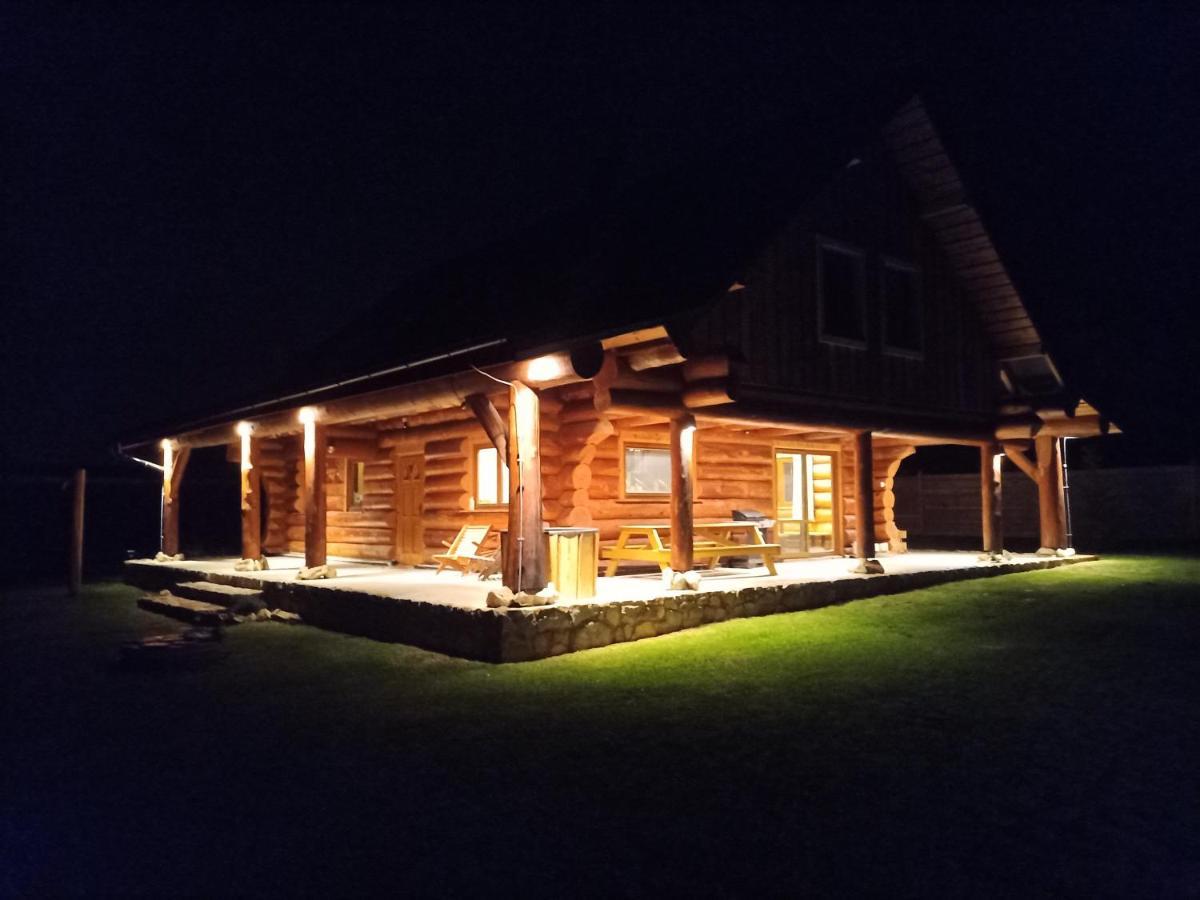Wellness Srub U Holubu Villa Malsice Bagian luar foto