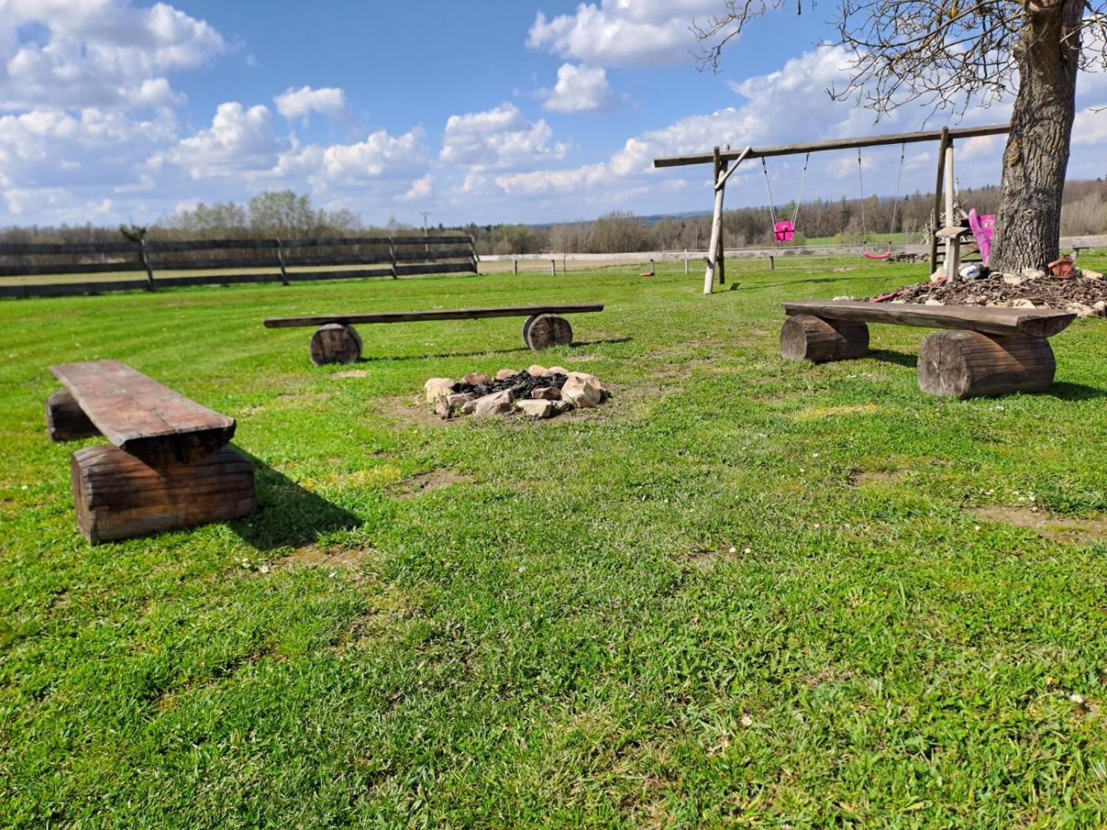 Wellness Srub U Holubu Villa Malsice Bagian luar foto