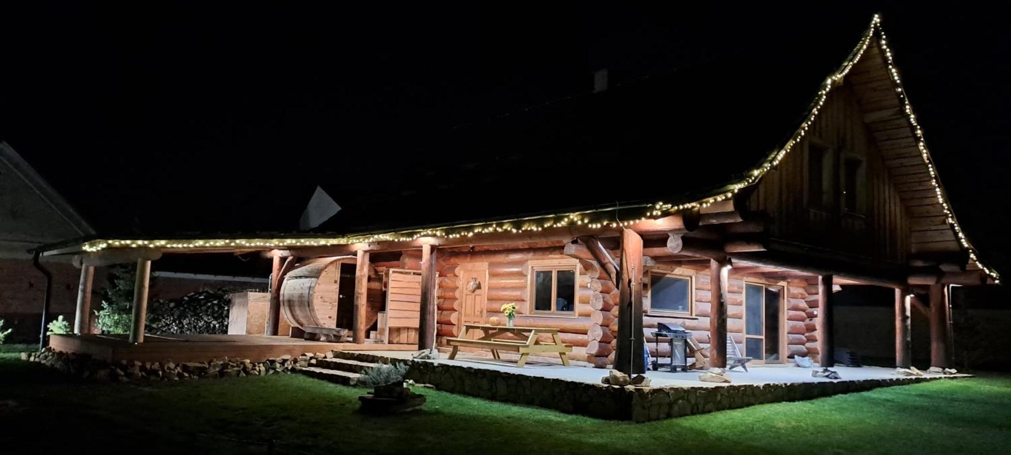 Wellness Srub U Holubu Villa Malsice Bagian luar foto