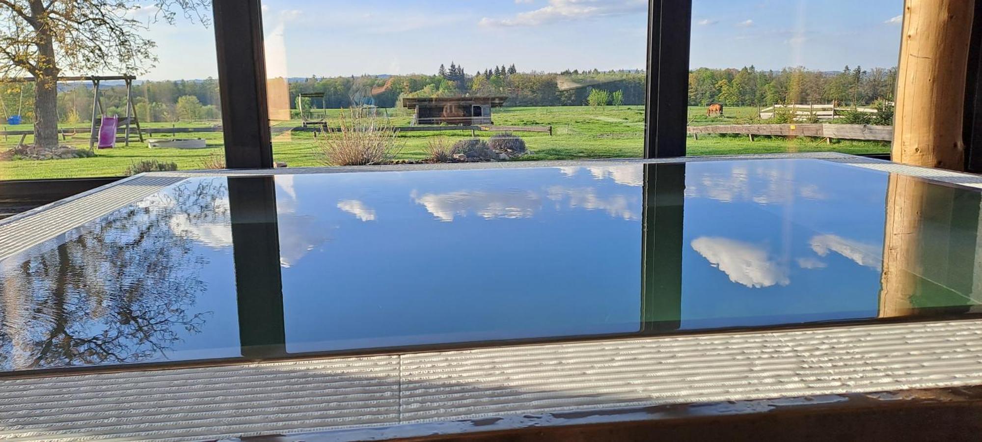 Wellness Srub U Holubu Villa Malsice Bagian luar foto