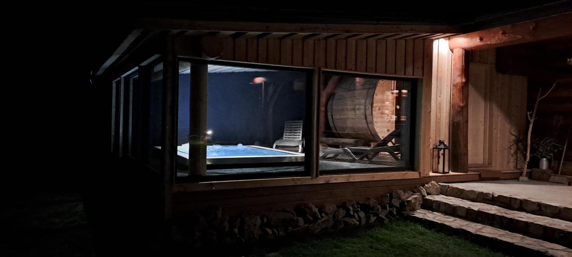 Wellness Srub U Holubu Villa Malsice Bagian luar foto